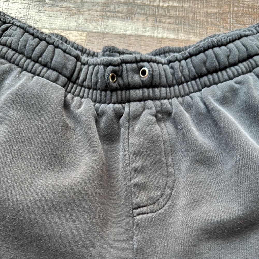 Men's Black and Red Jordan Athletic Shorts - Picture 4 of 6